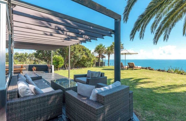 The Point - Stay Waiheke