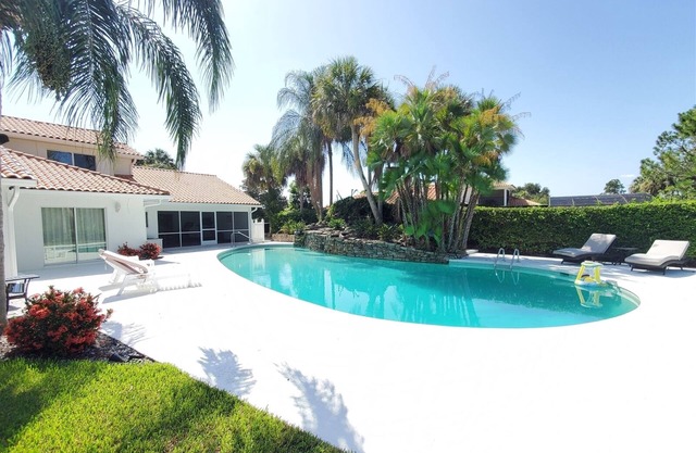 The Presidential at Swiss | 6 Bed, 6.5 Bath