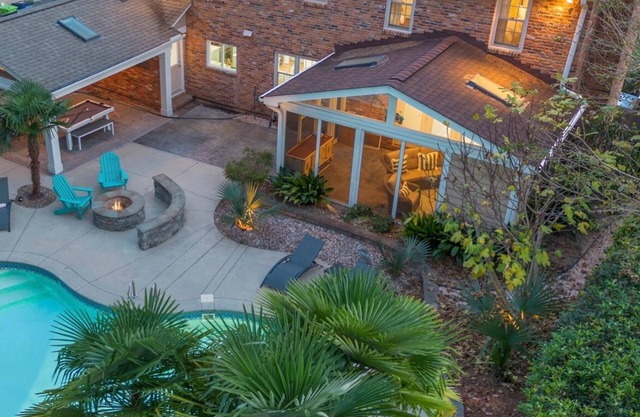 The Raleigh Resort House w/ pool+hot tub+ game room