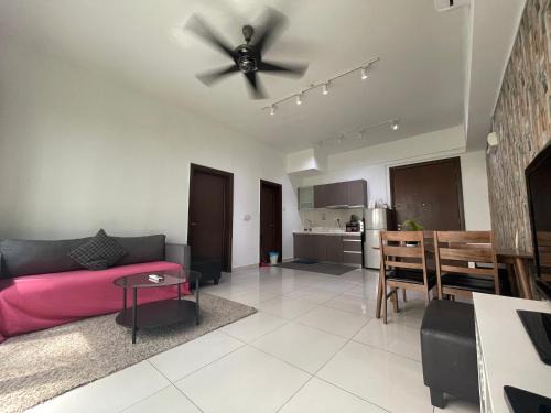 The Regalia Residence By Paradigm-HomeStay