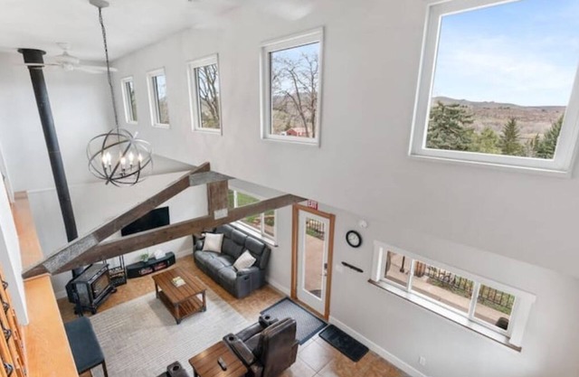 The Ridgeside Retreat: A quiet mountain home. The perfect base camp for RMNP!