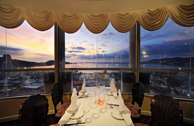 The Royal Paradise Hotel & Spa