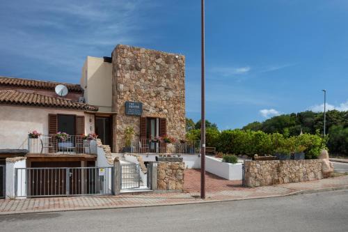 The Square Depandance