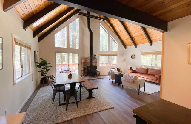 The Sugar Pine Chalet