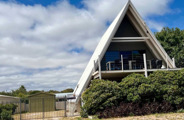 The Summer House - Pet friendly outside