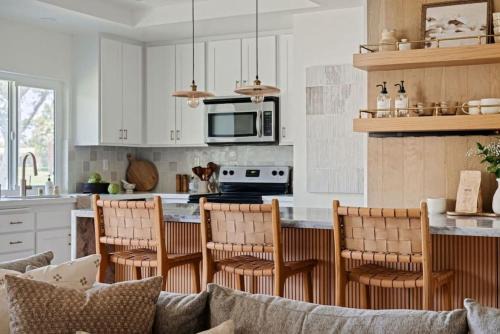 The Sunset Hideaway by Roav Retreats