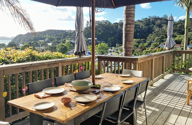 The Sunshine House 🌞 Spacious & family friendly! 2 houses in 1!