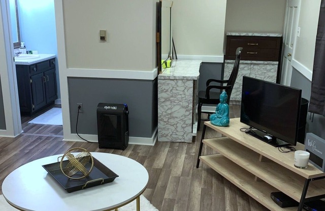 el pelo b & b * loft recientemente renovado, caminar 2 Beech Lake, wifi, televisores inteligentes, cocina