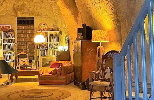 The bello troglodyte