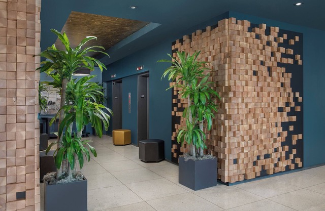 The Troubadour Hotel New Orleans