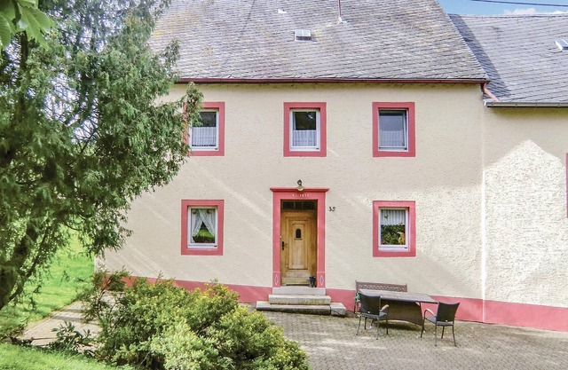 Alojamiento de 3 habitaciones en Oos