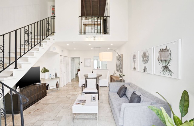 The Villa at St. James Place, unit e Luxury, Pet Friendly