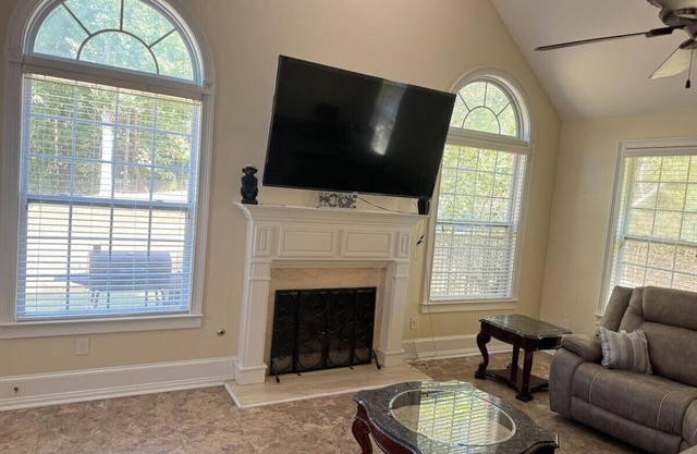 The VLuxe Getaway of Stockbridge