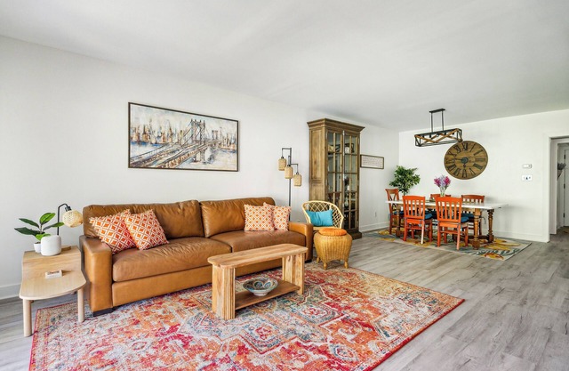 The Wanderlust Bungalow on May - Walking Distance to Downtown Southern Pines!