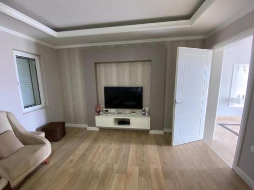 The White Villa