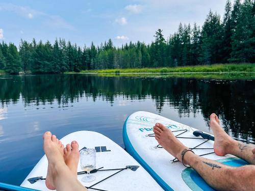 The Willow Spacious Home, Hot Tub & Billiards