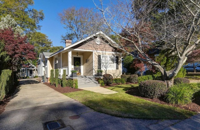 The Wren + Nest | Main & Guest House | Sleeps 10