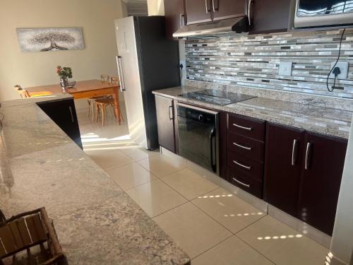 Thee House - Mkamba Gardens