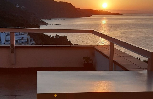 Thegoldsand Salions, Tossa de Mar Apartamento en Cala privada.