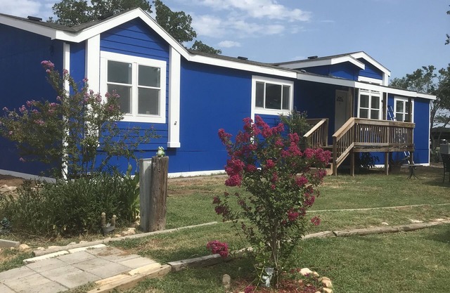 This 3 bedroom, 2 bath home on beautiful Lake Buchanan at Poppy's Pointe Resort!