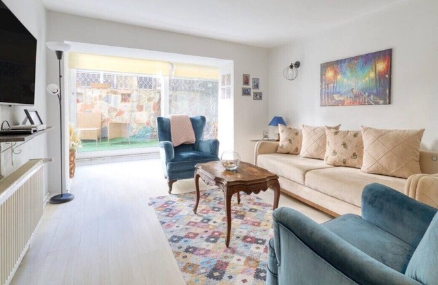 Private Modern Duplex 2bed/1bath w/ Terrace! #76