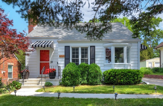 Three Bedroom Aksarben Cottage