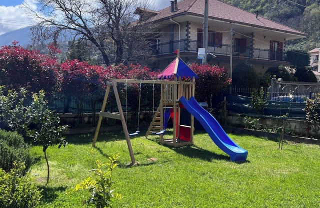 Apartamento con piscina y vista impresionante al Golfo di Napoli