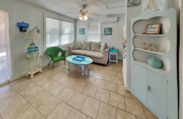 Three Cozy Pet Friendly Cottages- Ocean Views + Ideal Location