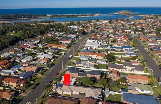 Three Jewels of the Sea