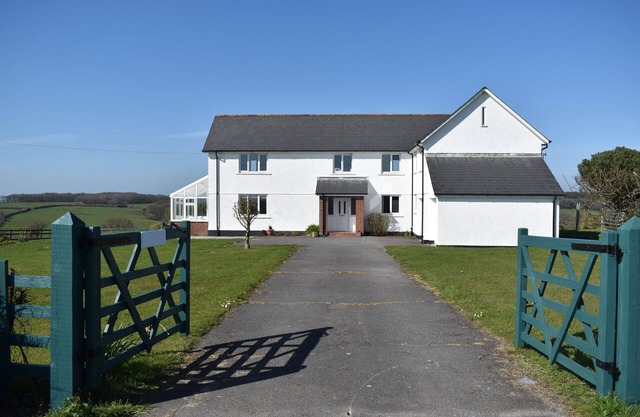 Three Moors View is a spacious five-bedroom house in rural West Devon
