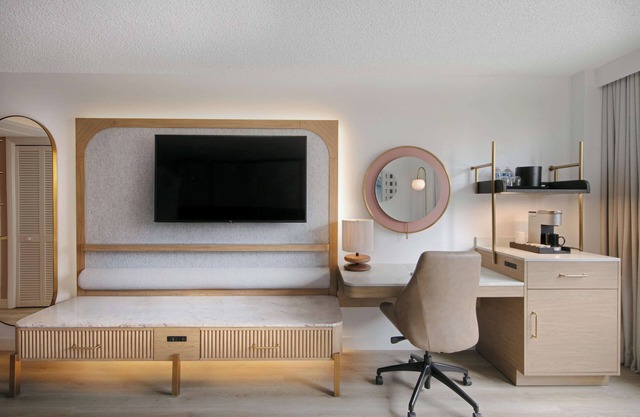 Three Units to Enjoy! Close to Versace Mansion!