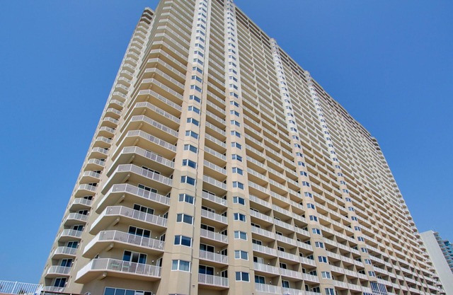 Tidewater by Book That Condo