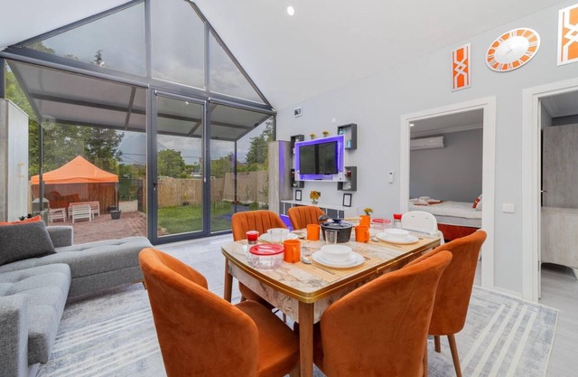 Tiny House With Garden and Terrace in Antalya