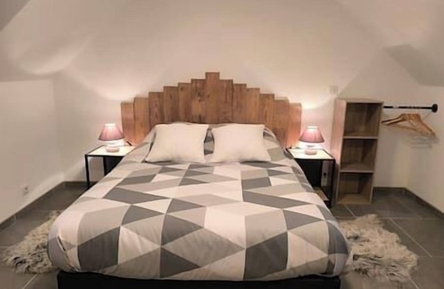 A completar, Gite Charme