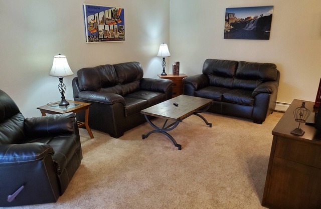 Yankton Trails / Tomar Park Apt3