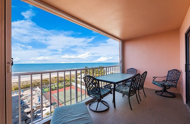 PISO SUPERIOR VISTA DIRECTA VISTA FRENTE AL MAR CONDOMINIO DE LUJO FRENTE A LA PLAYA SOLES MAGNÍFICOS 5STARS