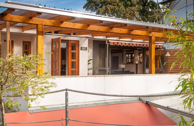 Top moderna Ciudad Apartamento en el Hospital Universitario en una tranquila zona verde