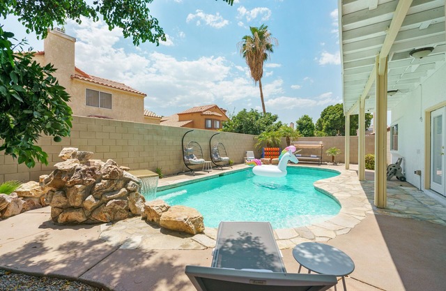 Top Rated Desert Oasis With Pool- BBQ- Game+ - S1