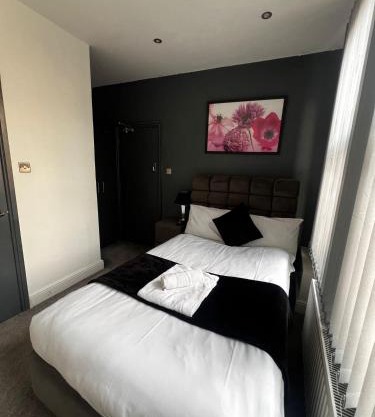 Town Centre En Suite Room 1