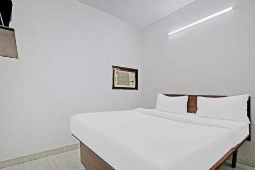 Townhouse Near M2K Cinema Pitampura