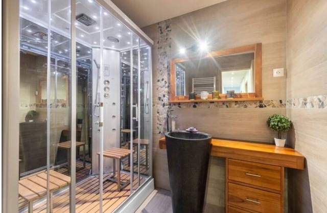 Très Charmant Appartement de 3 Chambres, 2min de la Frontière Suisse !