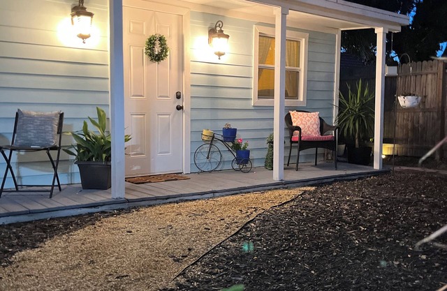 Tranquil Guesthouse Hideaway (Near MacDill AFB)