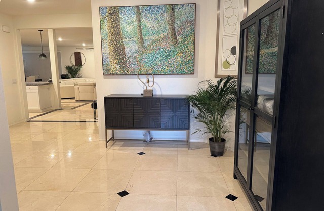 Tranquil Haven: Luxurious Retreat with Unmatched Elegance and Serenity