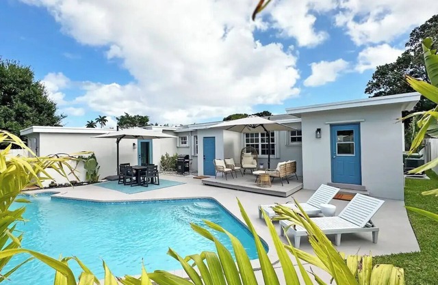 Traveling with a group? Aquamaria is your pick!