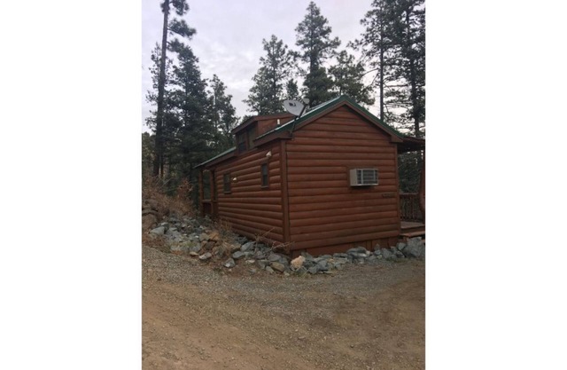 Travis Cabin is delightful place to stay Ruidoso!