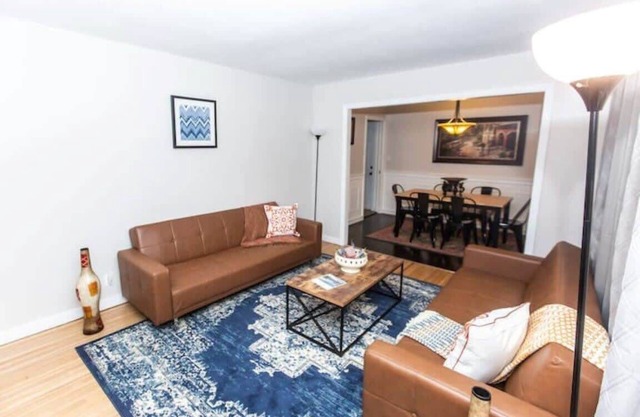 Trendy Home w/ Private Backyard - Bham Brickstone