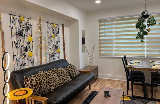 Trendy in Tremont, Lower CLE