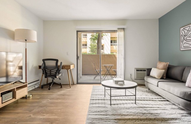 Trendy Mountain View 1BR w/ Pool & Gym, nr Safeway, by Blueground