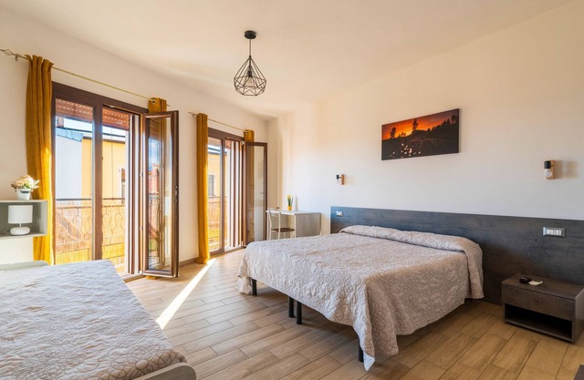 Habitación triple con baño privado