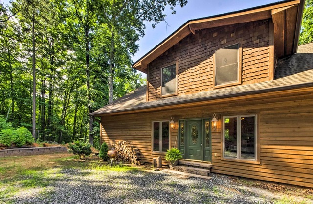 Casa Tryon con bañera de hidromasaje: ¡cerca de los centros ecuestres!